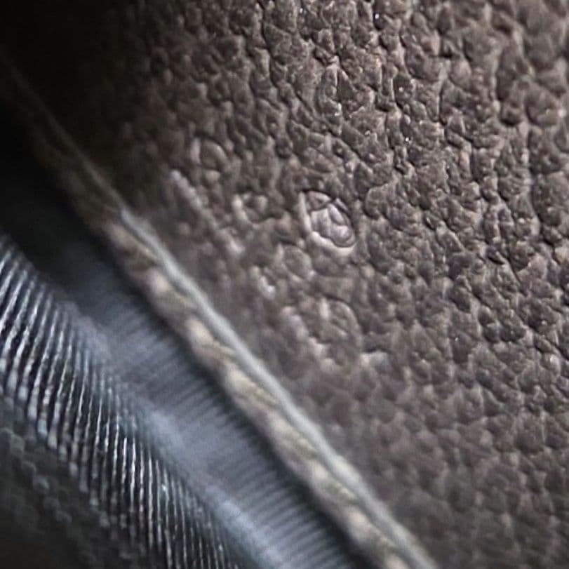 美品レア GUCCI クーリエ GGスプリーム ジップアラウンド ウォレット