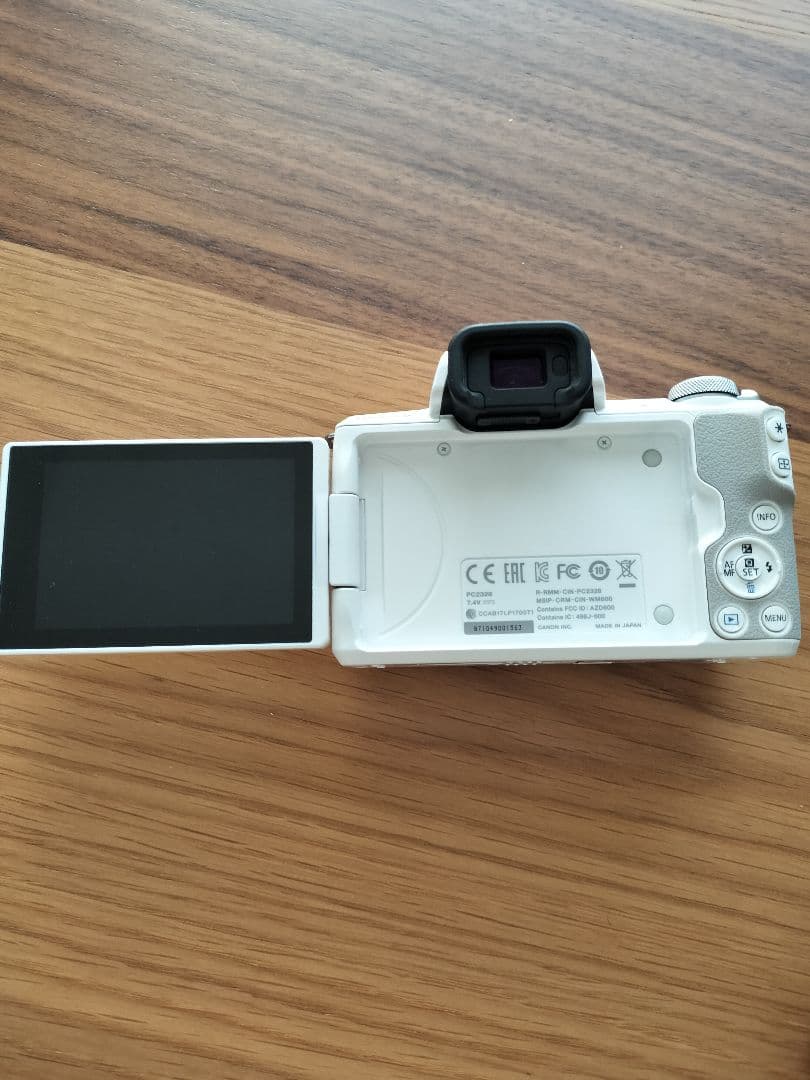 Canon EOS M ミラーレスカメラ ホワイト