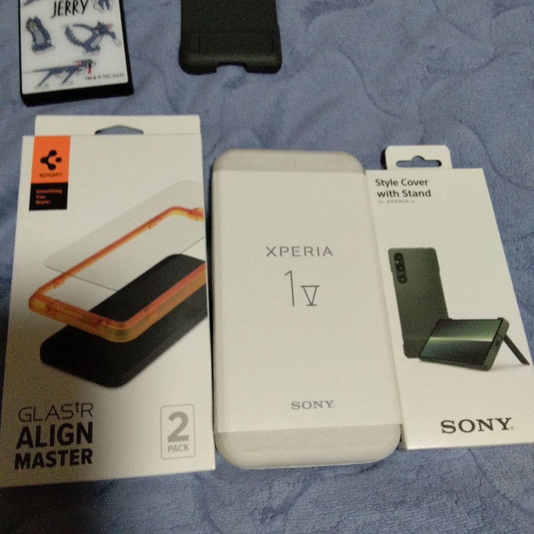 美品　Xperia 1 V SIMフリー版　RAM16GB ROM512G
