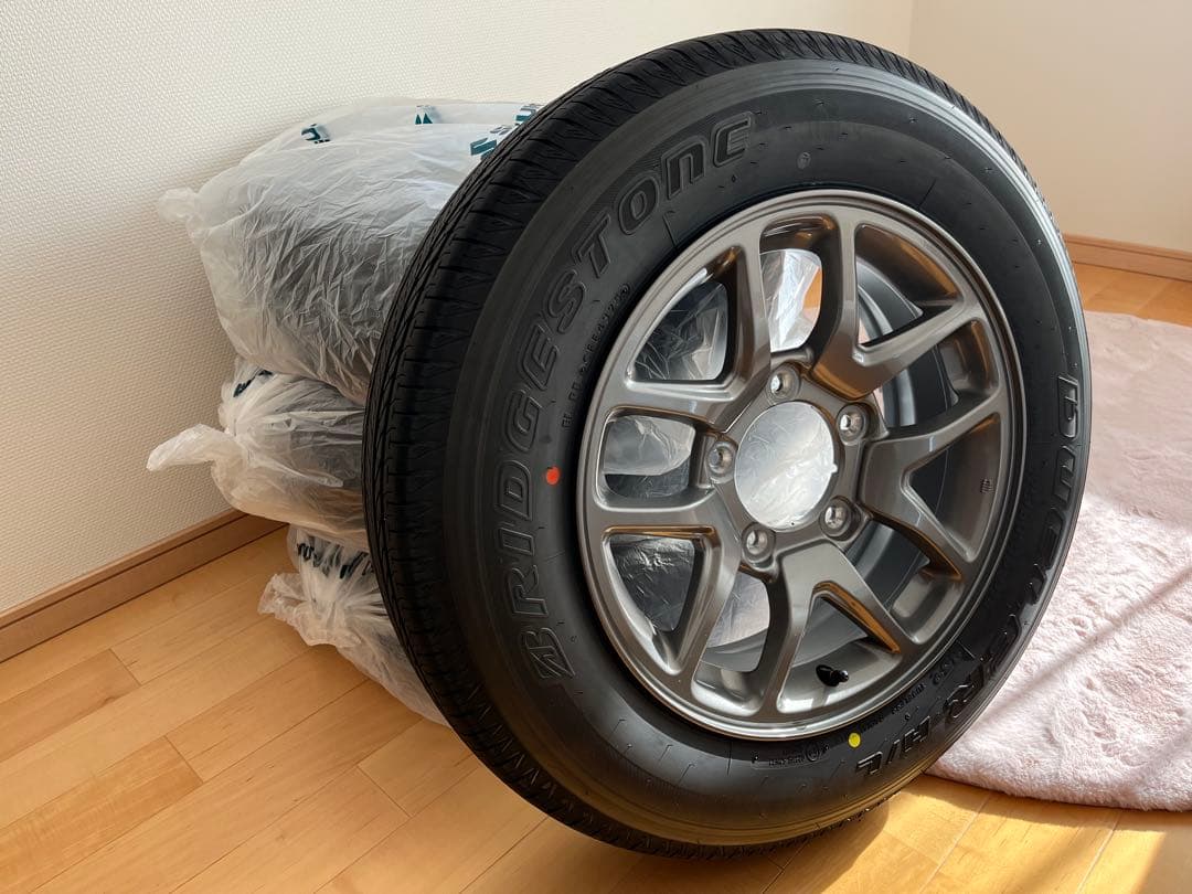 12月納車 ジムニー 5型 JB64 純正タイヤホイール 4本セット 新車外し