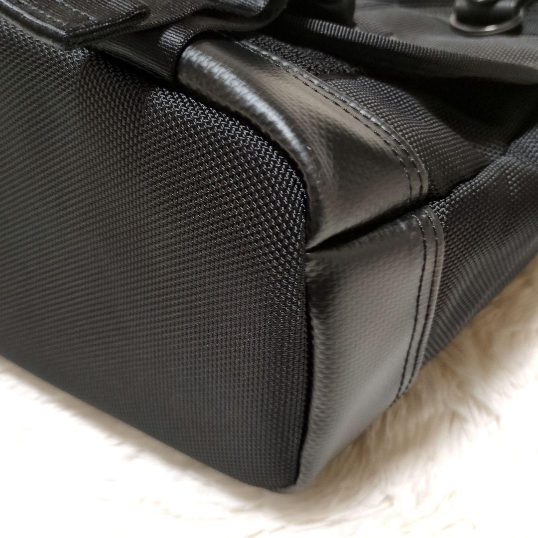 【超美品】PORTER　HEAT　ヒート　メッセンジャーバッグ S　マグライト付