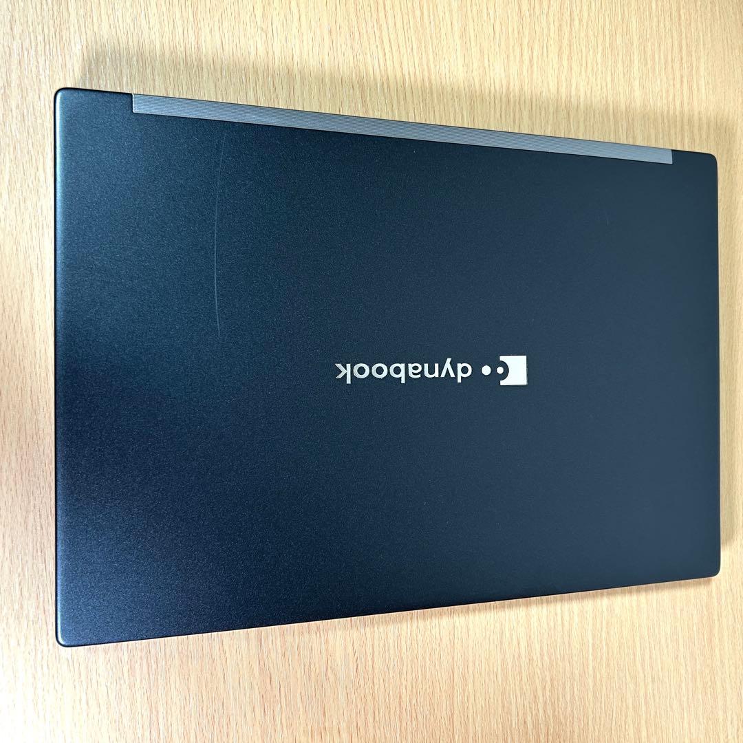 東芝 TOSHIBA dynabook G83/KV i7 32GB 512GB