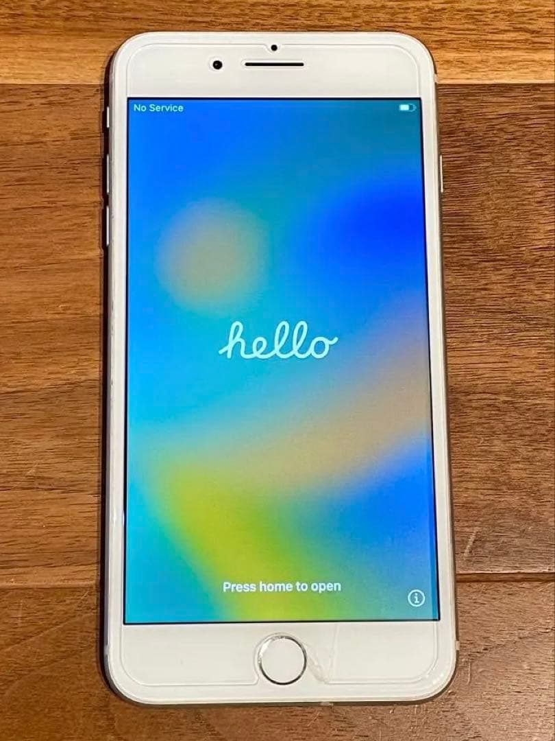 iPhone 8 plus 64GB SIMフリー