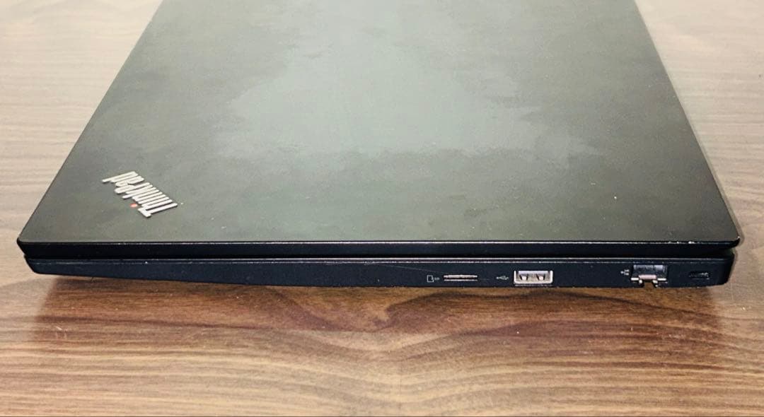 【中古】ThinkPad E585 テンキー、コードつき 初期化済み