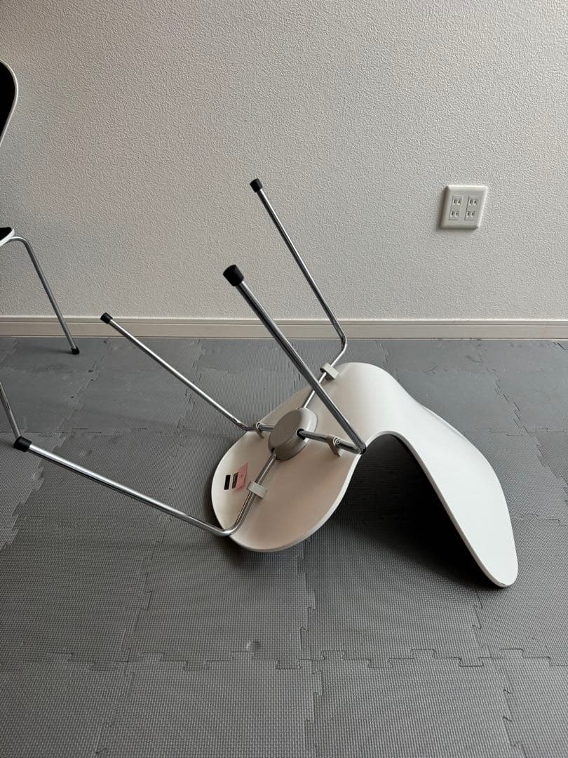 ④ UNA　フリッツハンセン・セブンチェア（1脚の価格です）