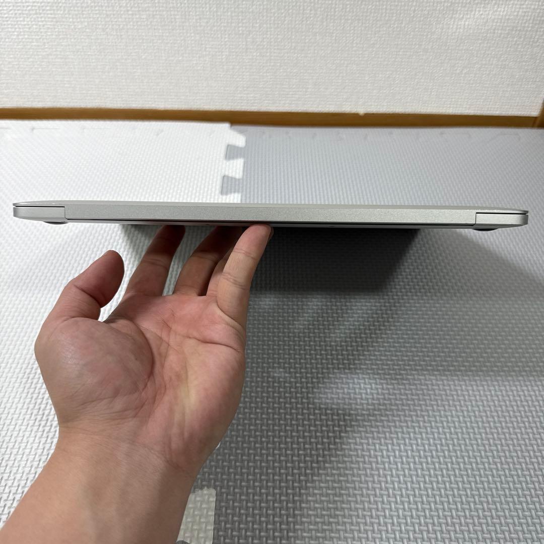 A1534 シルバー MacBook M3 8GB