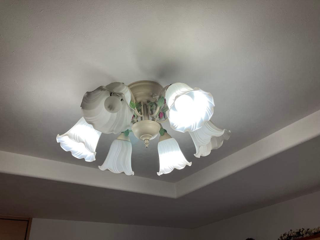 リビング照明 シャンデリア 薔薇