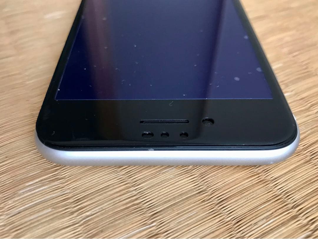 【ジャンク品】iPhoneSE （第2世代 ）128GB ホワイト SIMフリー