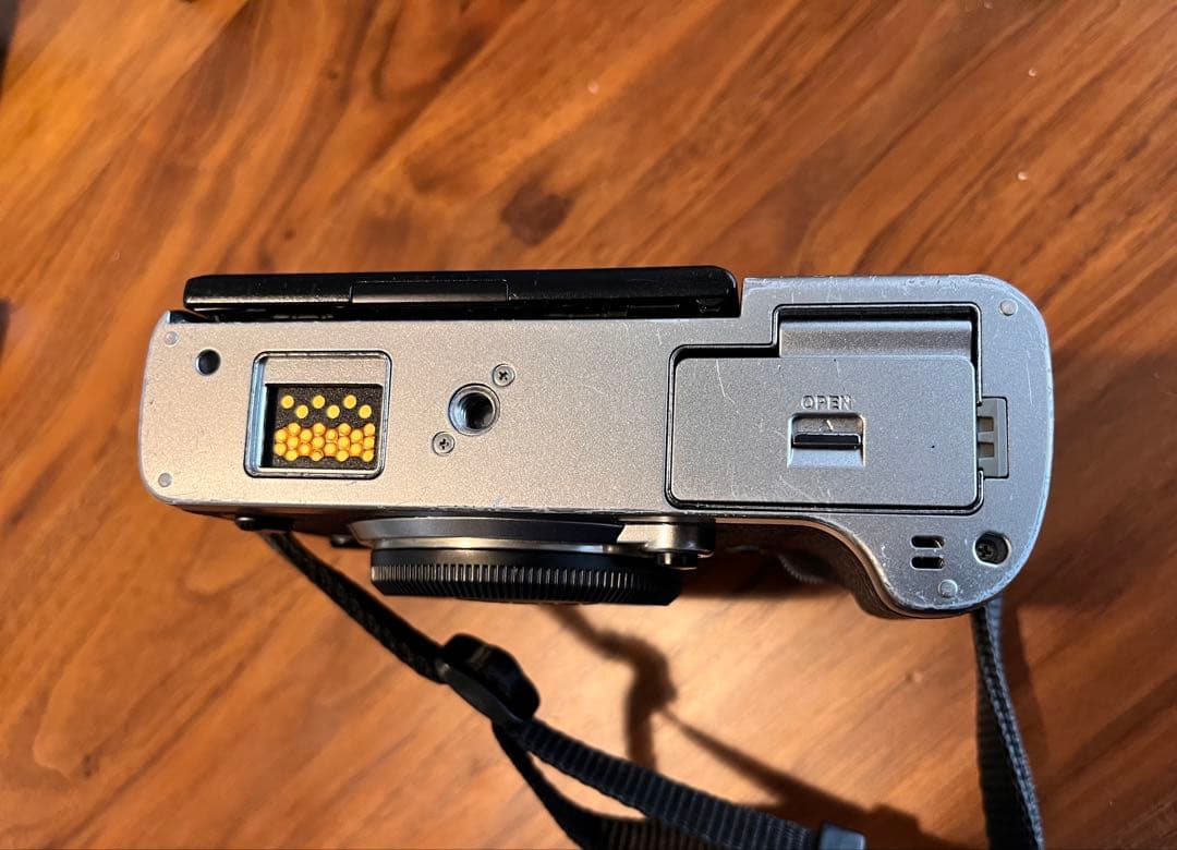 FUJIFILM フジフイルム X-T3 ボディ シルバー