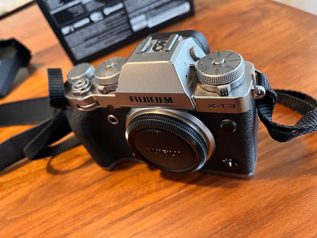 FUJIFILM フジフイルム X-T3 ボディ シルバー