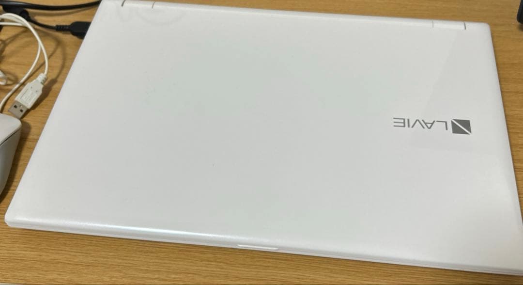 2017年 8月製　NEC LAVIE NS300/HAW