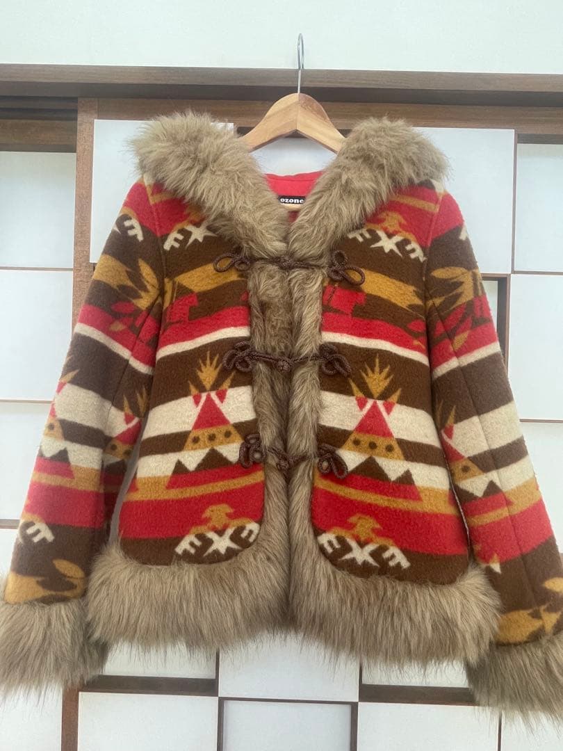 極美品 オゾンコミュニティ ネイティブ柄 ファージャケット ヒステリックグラマー