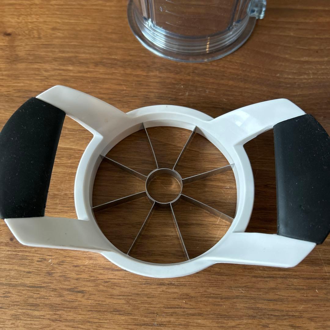 スーパーセール❗️ 美品　Vitamix ブレンダー本体 2カップ付き