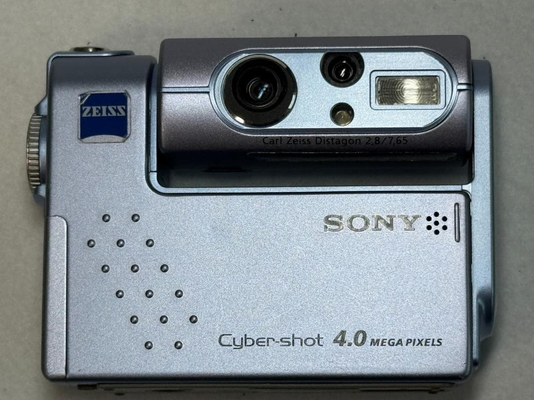 デジタルカメラ Sony Cyber-shot 4.0 Mega Pixels
