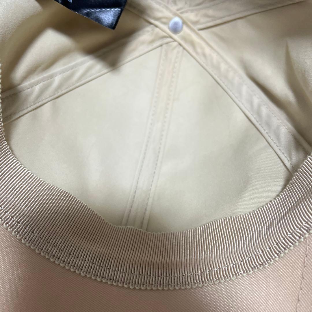 PRADA ベージュ ナイロン キャップ♪即購入okです！正規品⭐︎お値引き中！