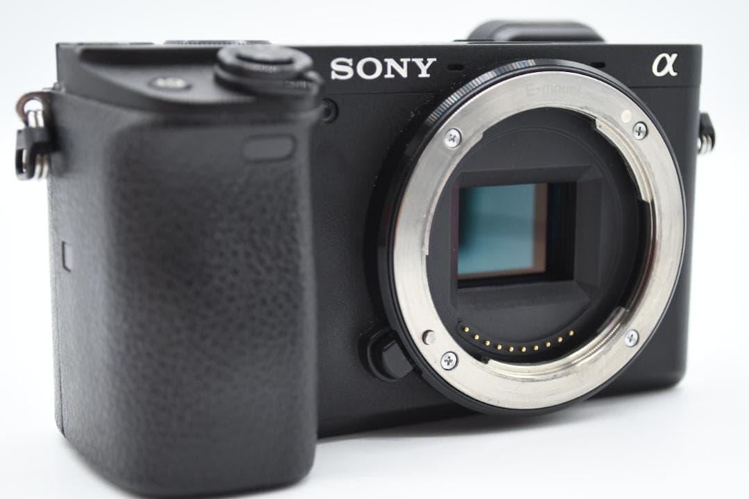 ★完動品★ ソニー α6400 ミラーレス一眼 パワーズームレンズキット
