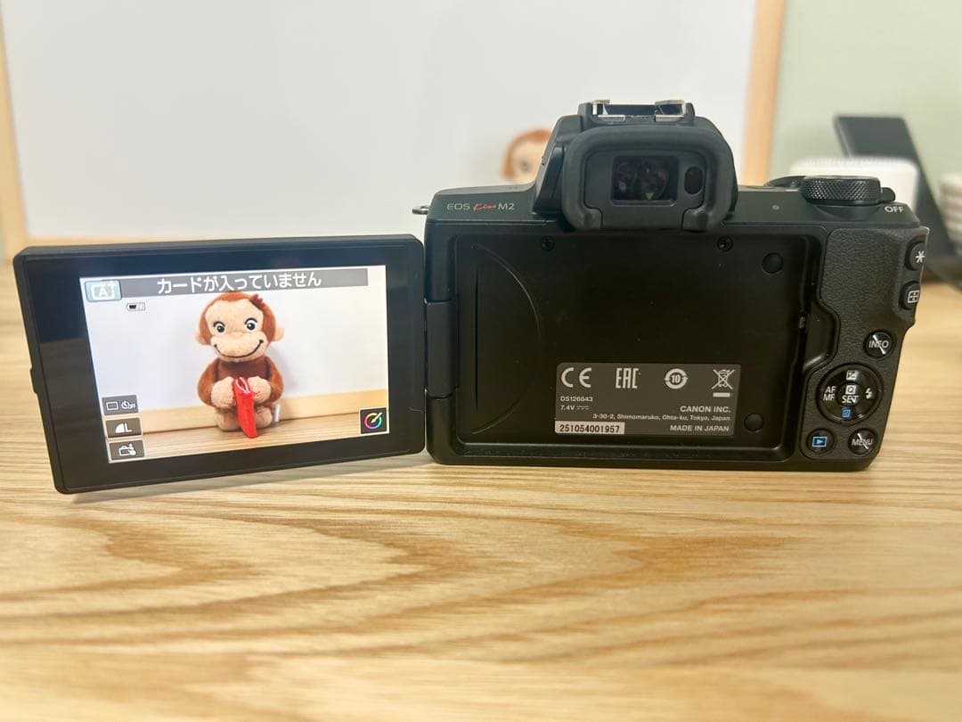 Canon EOS KissM2ミラーレス一眼カメラ ダブルズーム付き