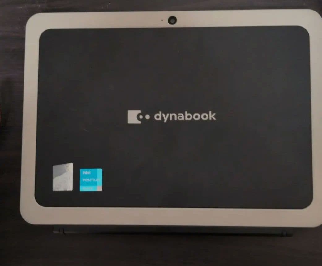 dynabook K70 HY　ノートPC 本体 2in1 タッチスクリーン