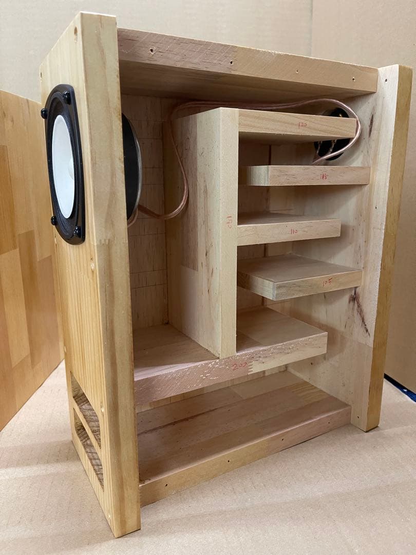 FOSTEX FE103NV2 搭載woodenスピーカー　自作