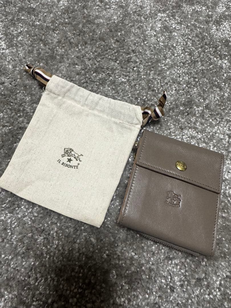IL BISONTE グレー ケース 新品未使用 イルビゾンテ