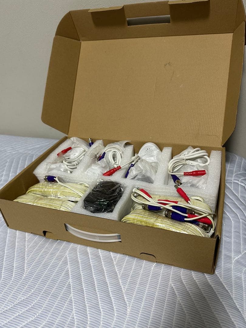 Swann SRPRO-4KWLB4 4台セット防犯カメラのみ　高性能画質増設用