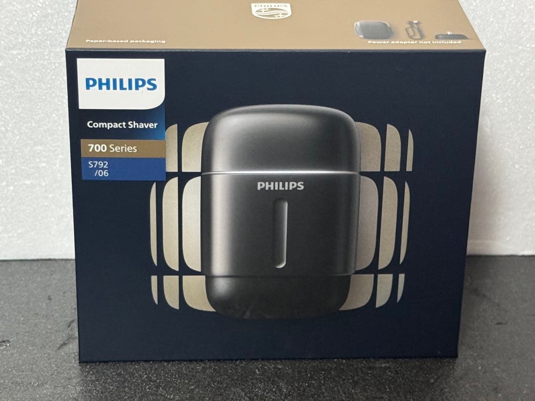 PHILIPS 700 Series コンパクトシェーバー　新品　おまけ付