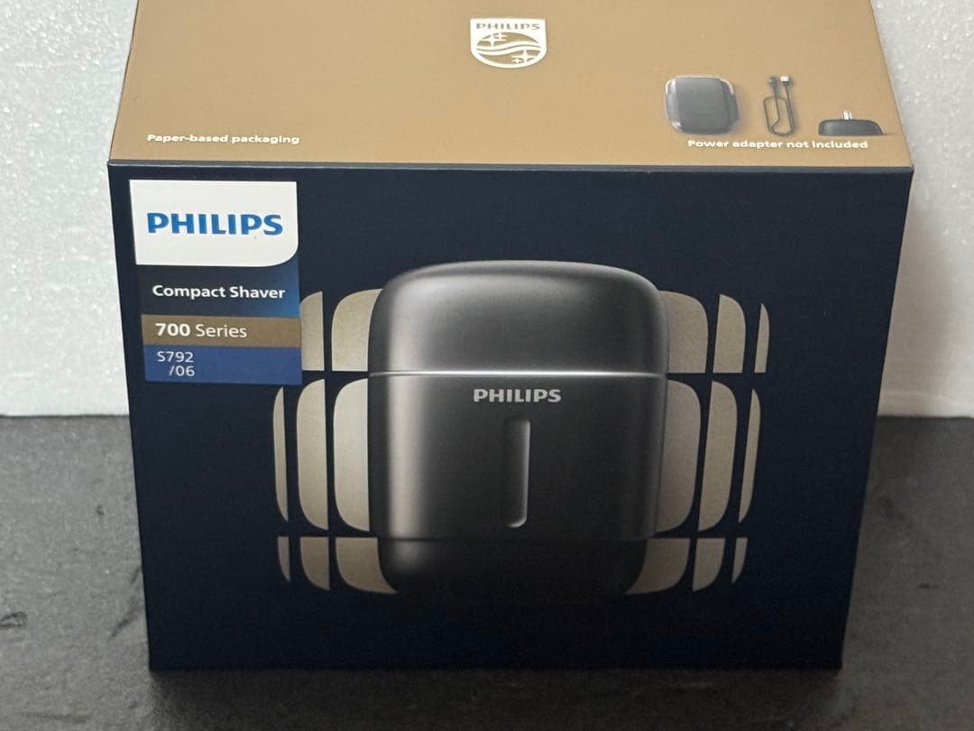 PHILIPS 700 Series コンパクトシェーバー　新品　おまけ付