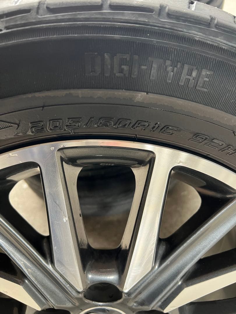 送料込み　80ノア、ヴォクシー、エスクアィア　トヨタ　純正16インチ ホイール