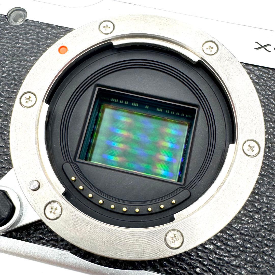 動作良好 FUJIFILM X-A2 シルバー XC 16-50mm OIS