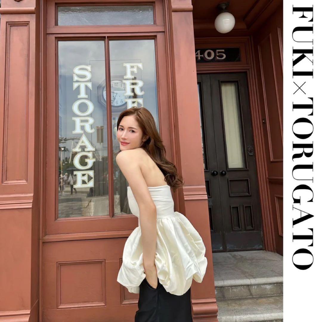 TORUGATO チューブトップペプラムトップス