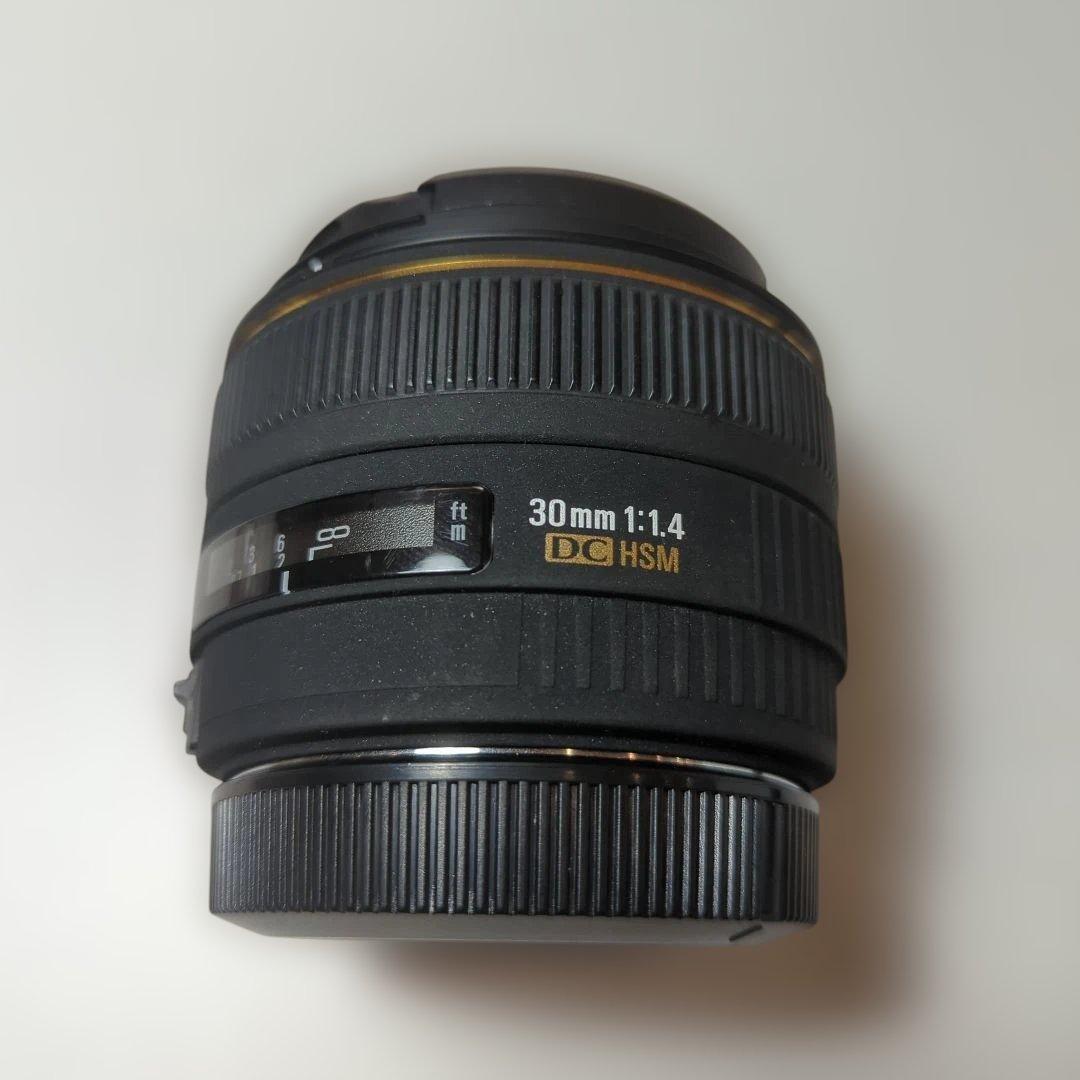 SIGMA 30mm f/1.4 DC HSM レンズ