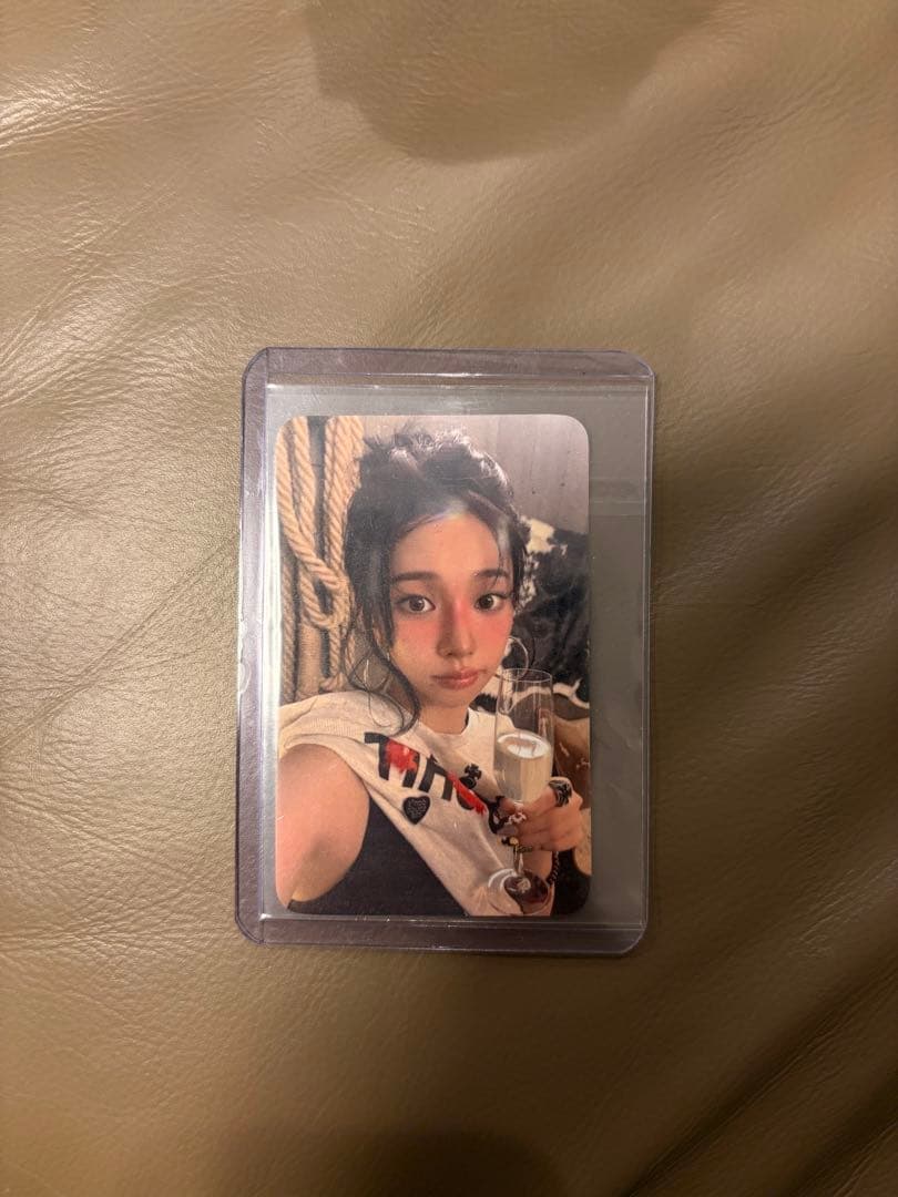 週末限定値下げ　aespa ポップアップ　Tシャツ トレカ　カリナ　原宿