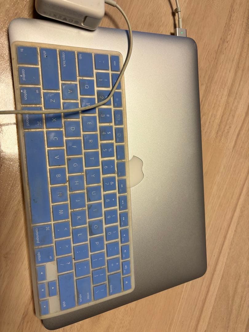 MacBookAir13 Earlyメモり8 SSD 250GB Core i5