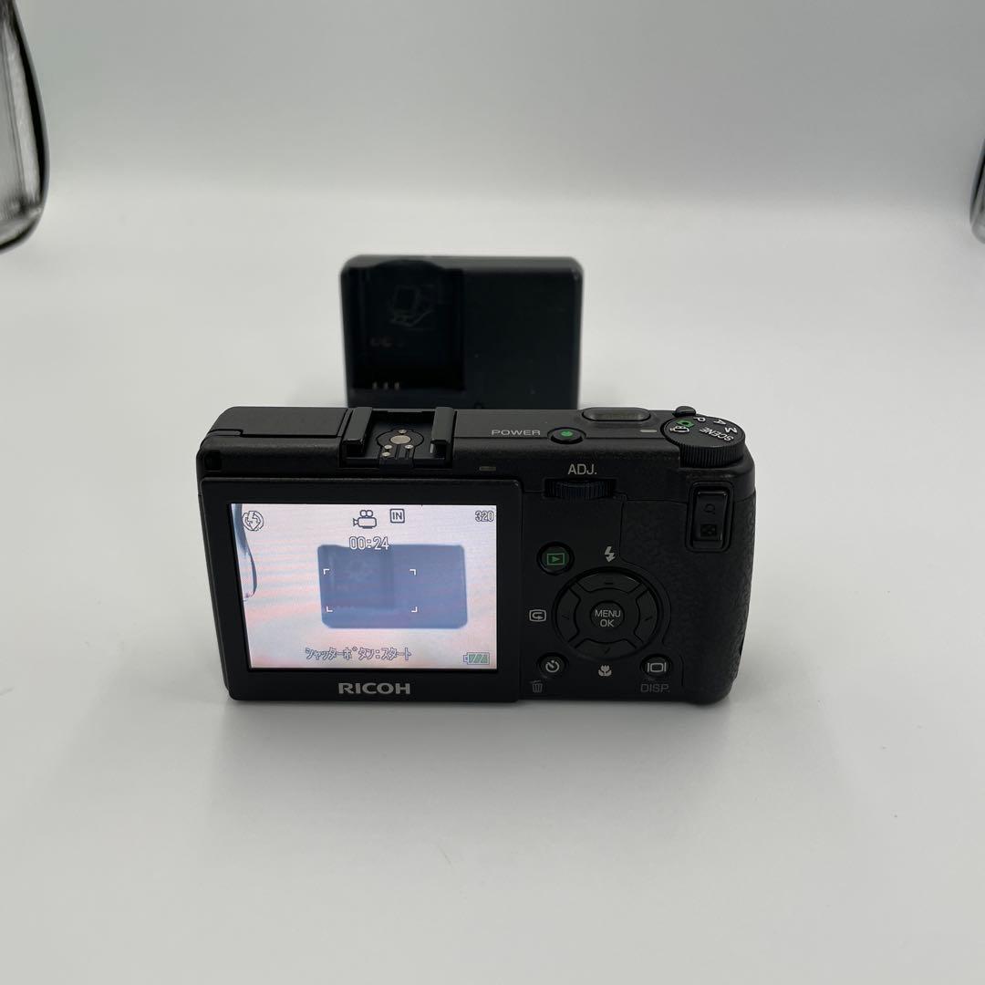 RICOH GR DIGITAL 本体と付属品