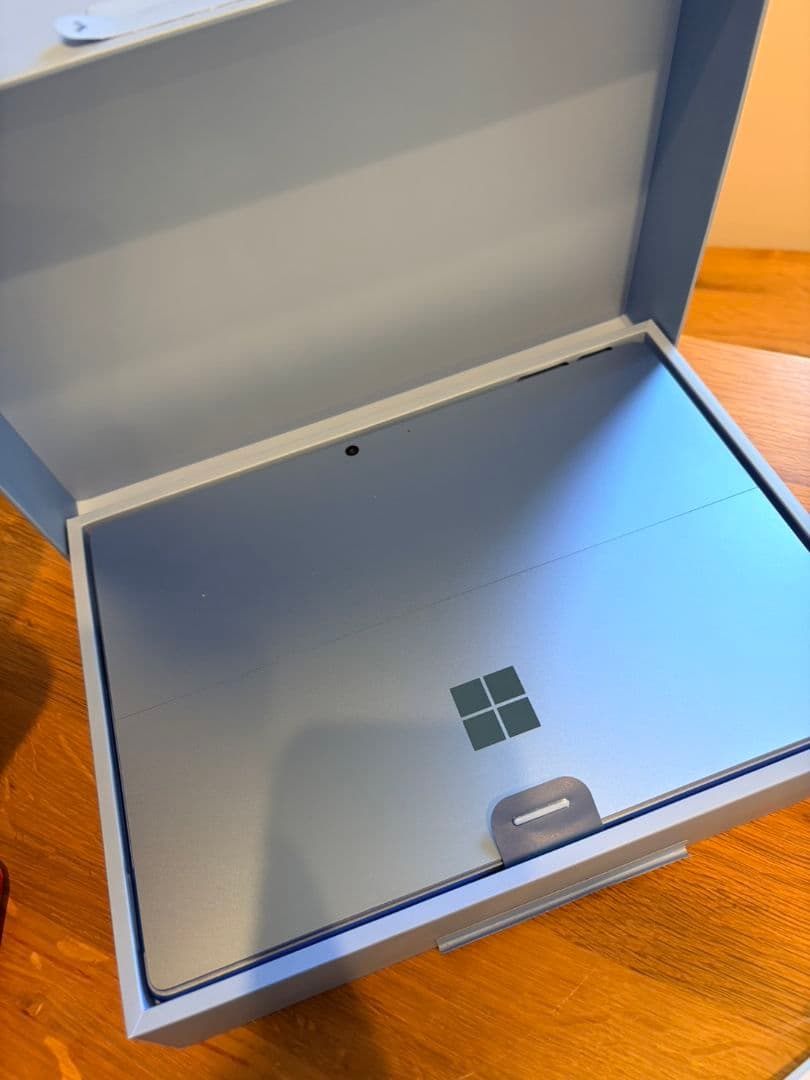 Microsoft Surface Pro (第11世代) 16G 512G