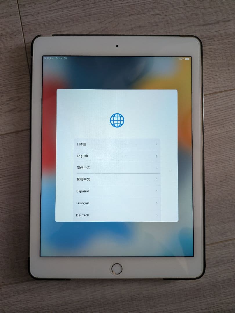 iPadAir2 本体 ブラックカバー付き 64GB
