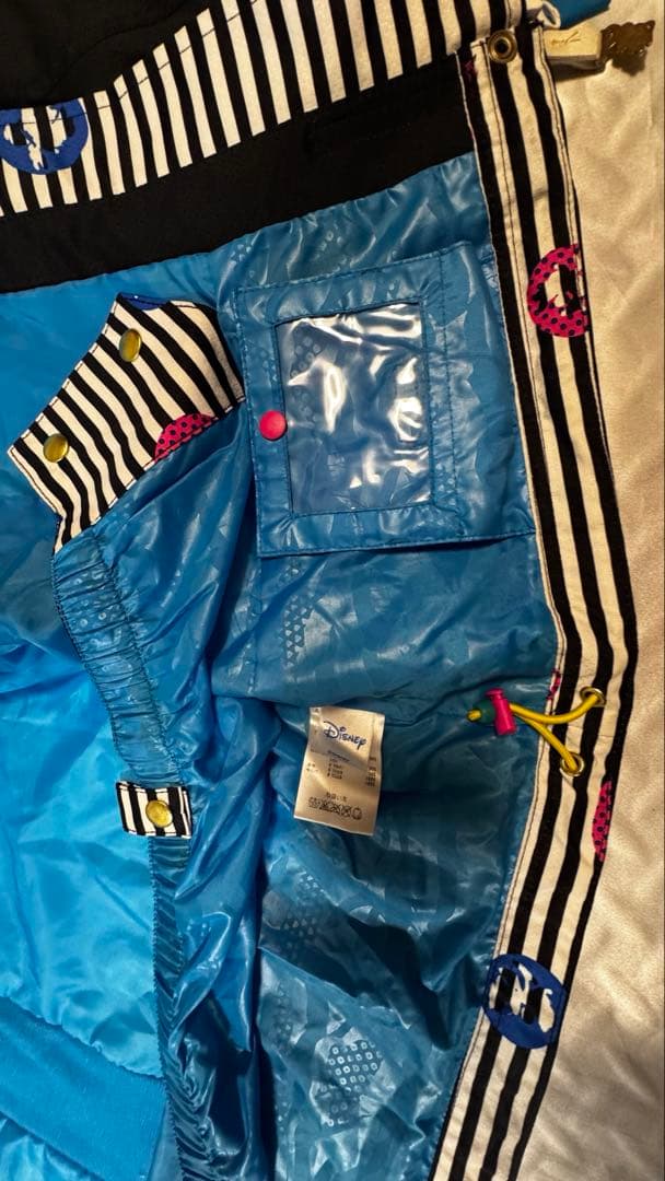 美品　swivel スノボウェア　11号　ディズニー　コラボ