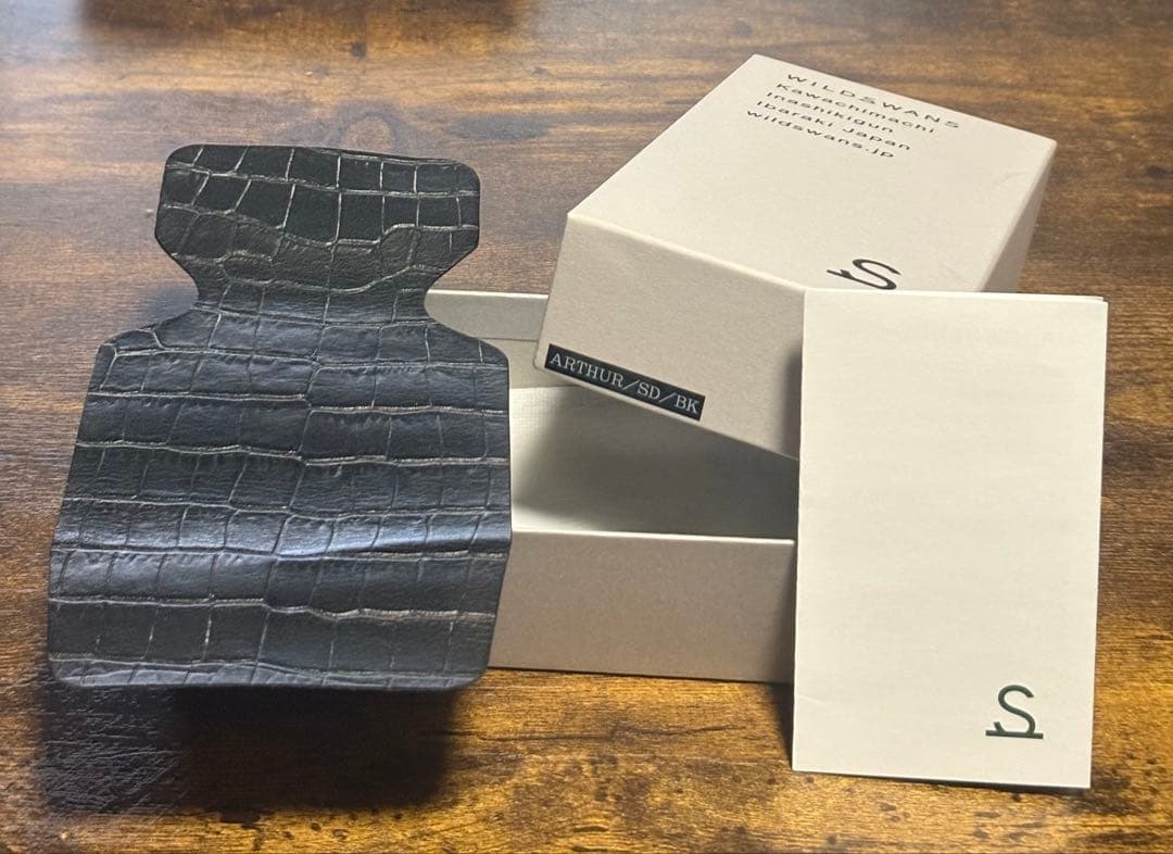 WILDSWANS ARTHUR サドルプルアップ　ブラック