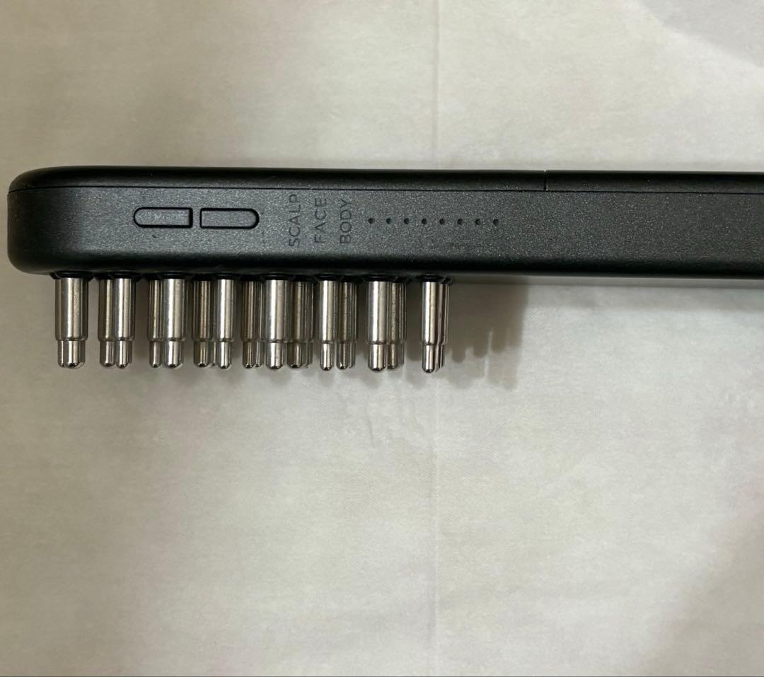 サロニア　EMS リフトブラシ　3Dケア　定価44,000円　R7.7月購入