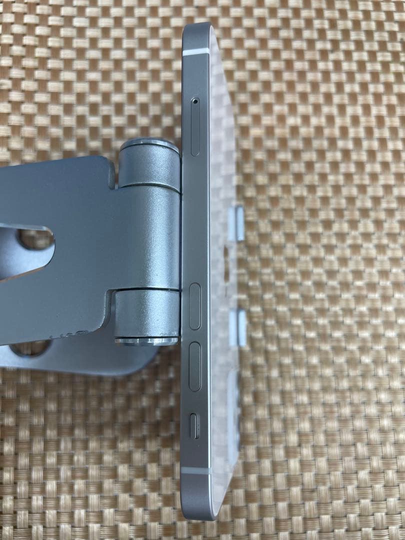 iPhone 12 mini 64 GBホワイトSIMフリー【4276】