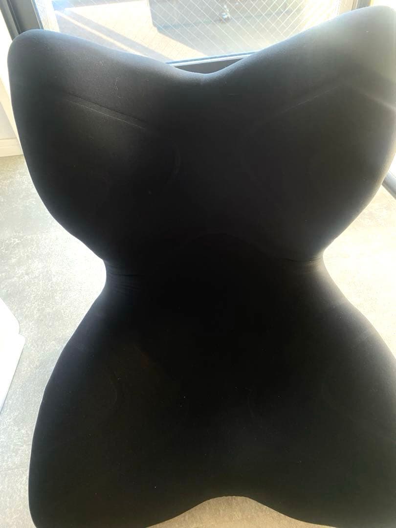 Style PREMIUM バタフライ型座椅子 ブラック　骨盤矯正用