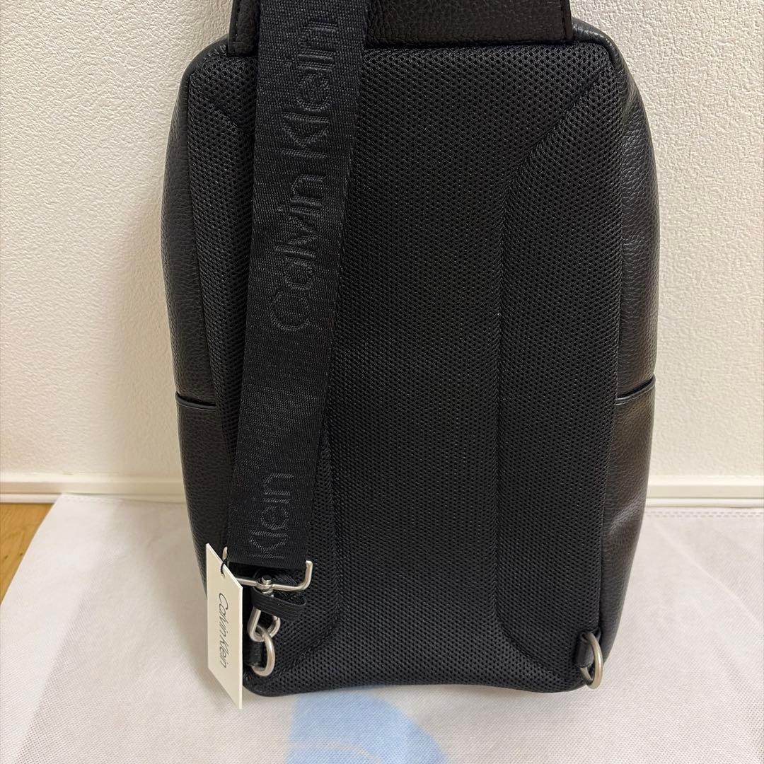 新品未使用 カルバンクライン ボディーバッグ ワンショルダー バッグ ブラック