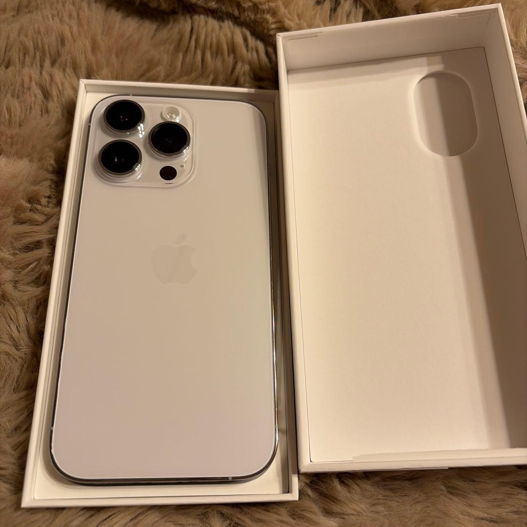 【美品】Apple iPhone 14 Pro 256GB 本体