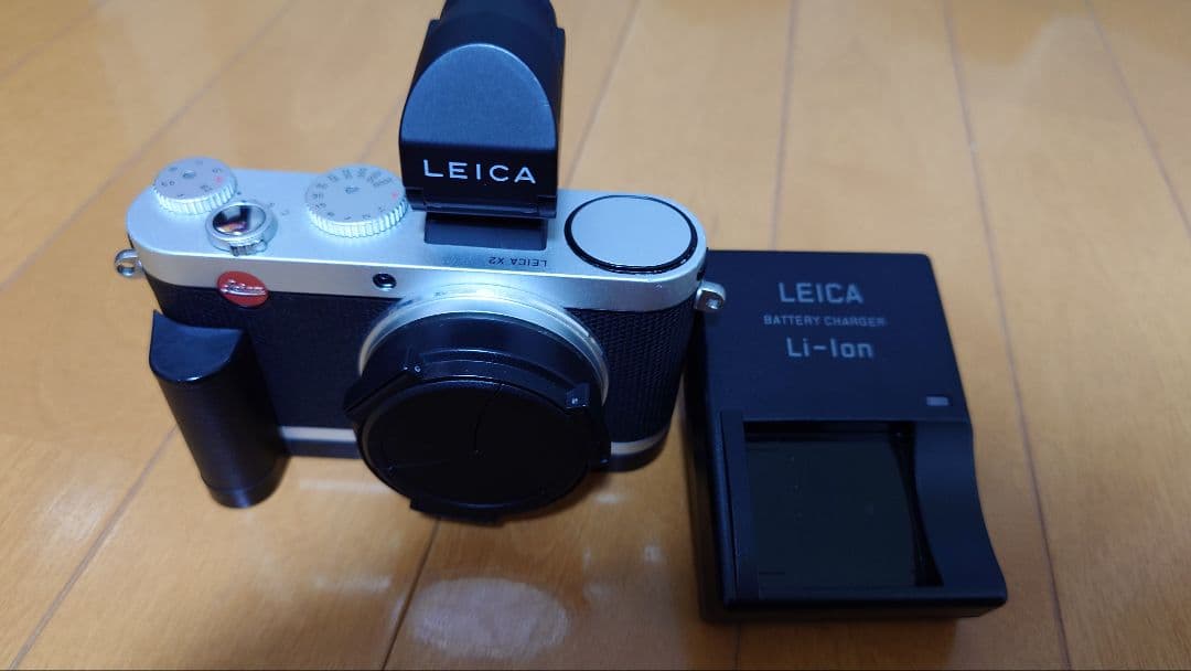 LEICA x2 デジタルカメラ