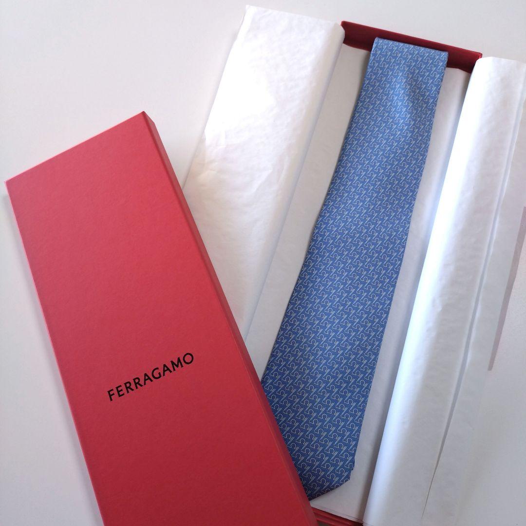 FERRAGAMO ネクタイ ブルー
