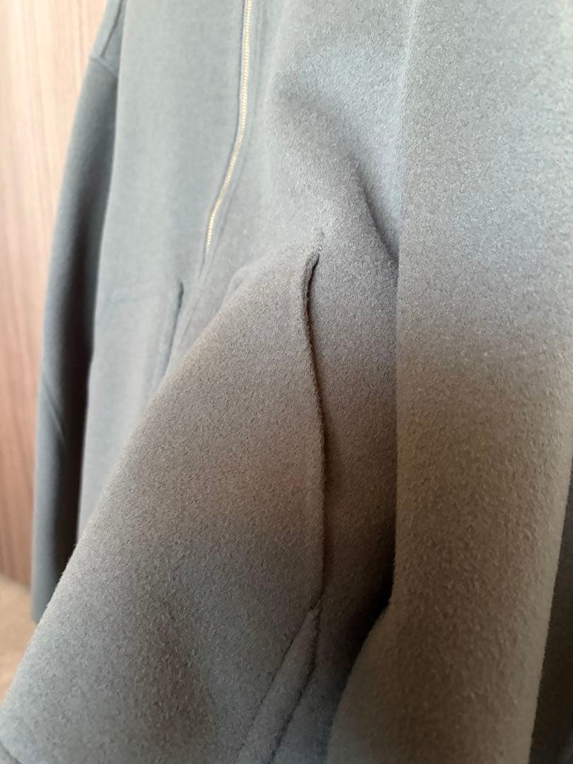 <LOHEN>バックフォルムリバーZIPブルゾンコート グレー