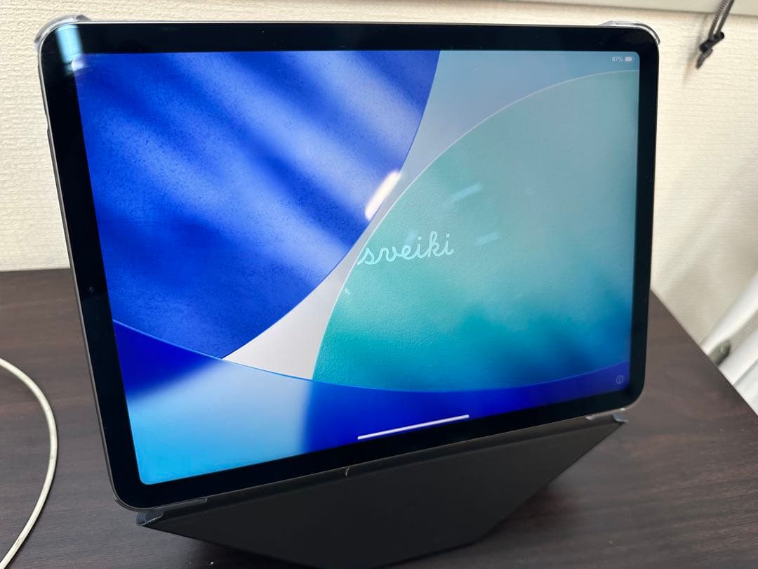 Apple iPad Air スペースグレー 本体 カバー付き m1