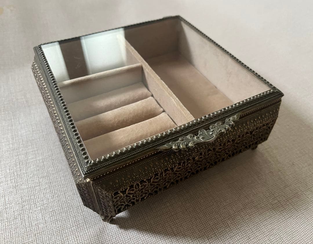 アンティーク ジュエリーボックス