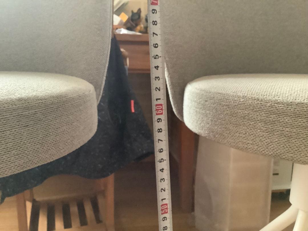 コクヨ　回転式チェア①