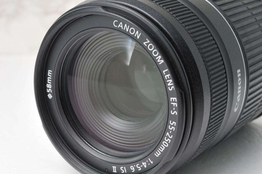 望遠レンズ⭐️Canon EF-S 55-250mm IS Ⅱ ズーム